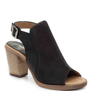 COACH AND FOUR - WOMEN’S MADEL SANDAL